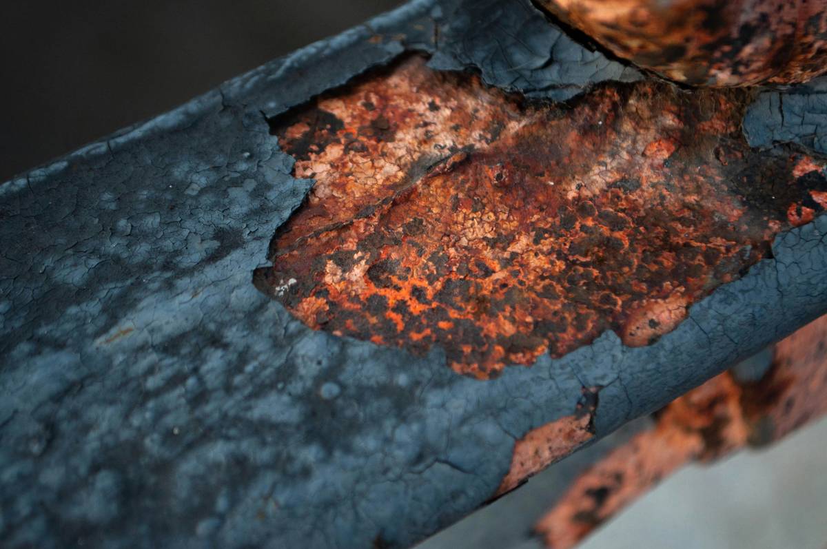 How to Use an Eco Friendly Rust Remover Without Damaging Your Surfaces