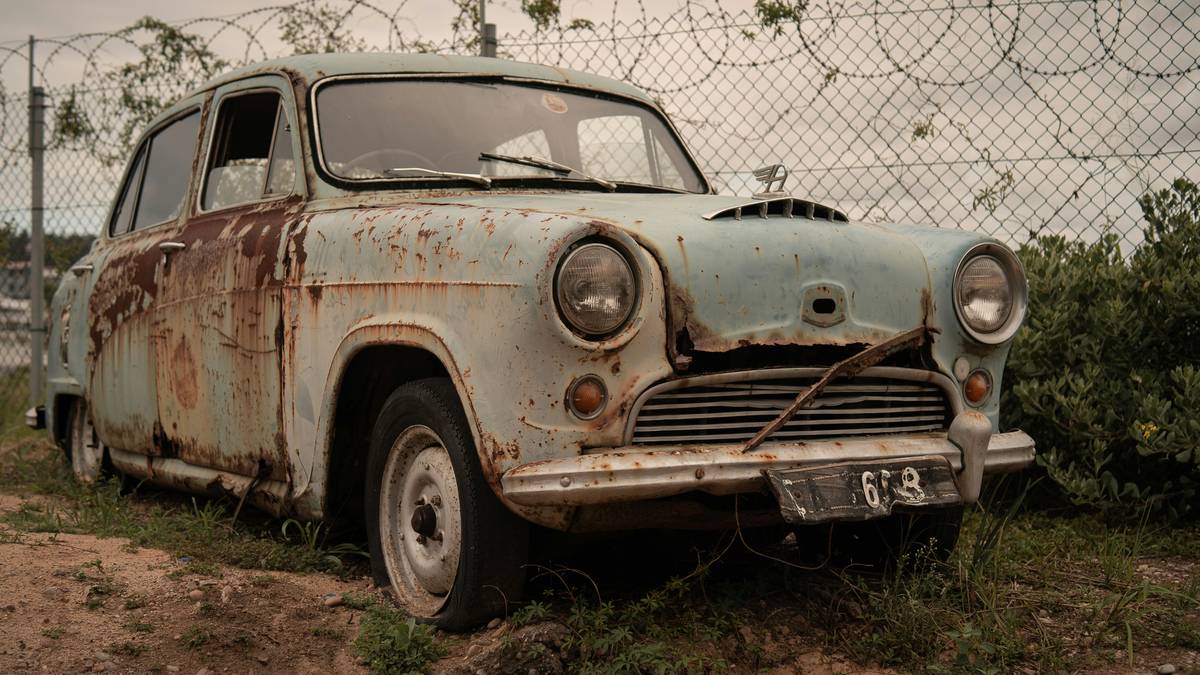 comparison of eco pro tec rust stain remover vs traditional rust removers